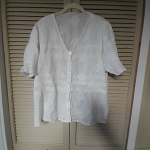 White lace short sleeve blouse